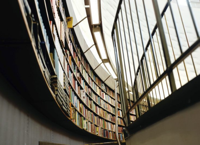 Dominik Mayer Bücherei